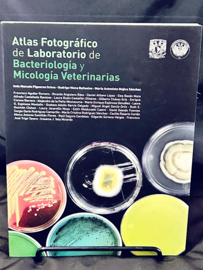 Libro: Atlas Fotográfico de Laboratorio de Bacteriología y Micología Veterinarias
